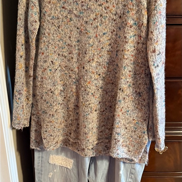 She + Sky multicolor sweater USED
Jeans not included - Picture 7 of 7